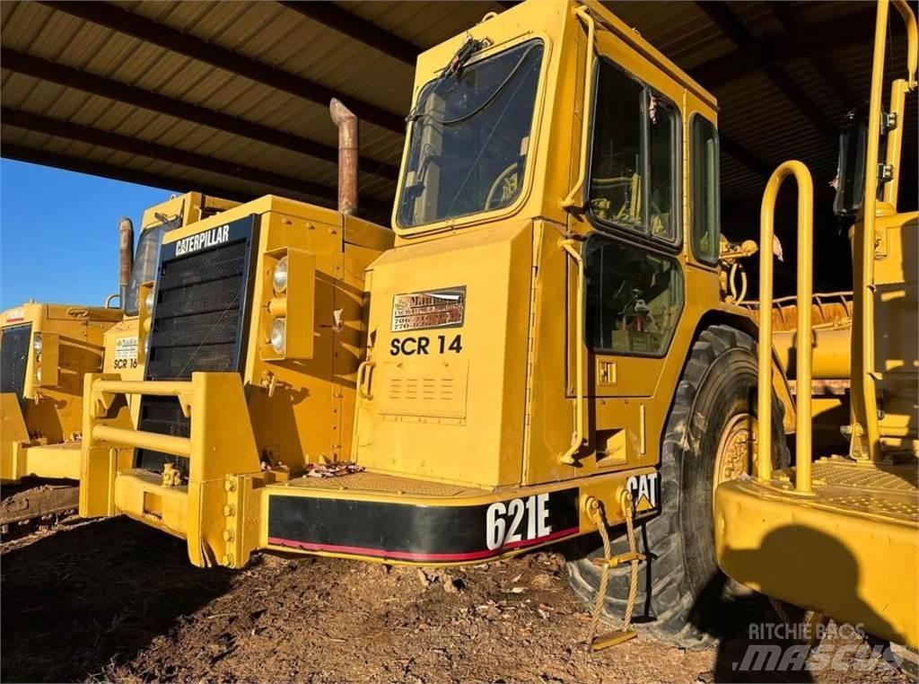 CAT 621E Skrejpre