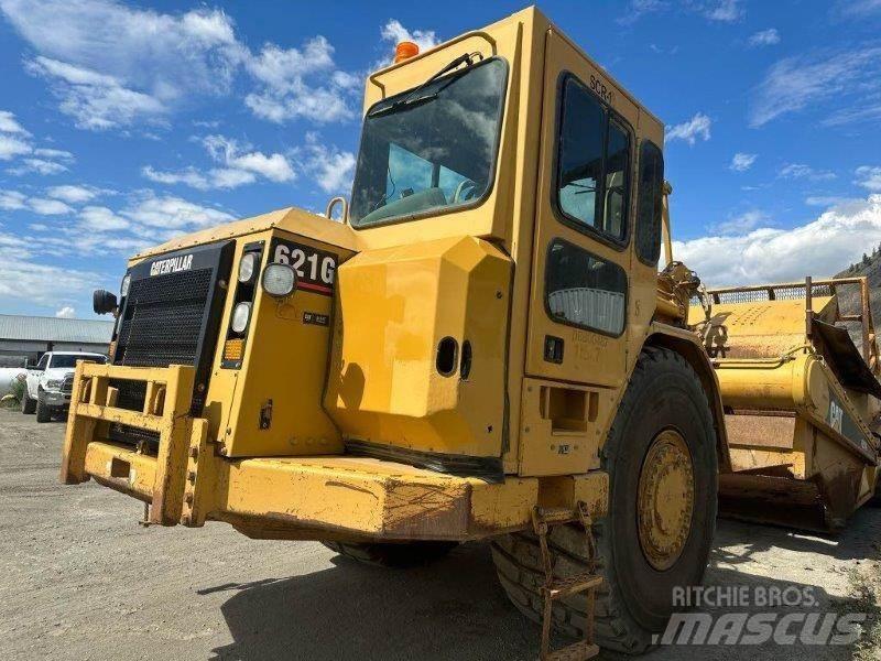 CAT 621G Skrejpre