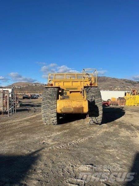 CAT 621G Skrejpre