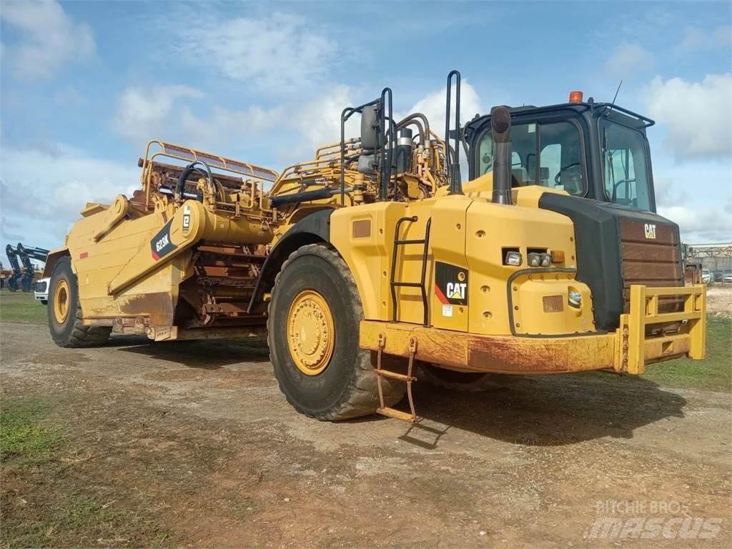 CAT 623K Skrejpre