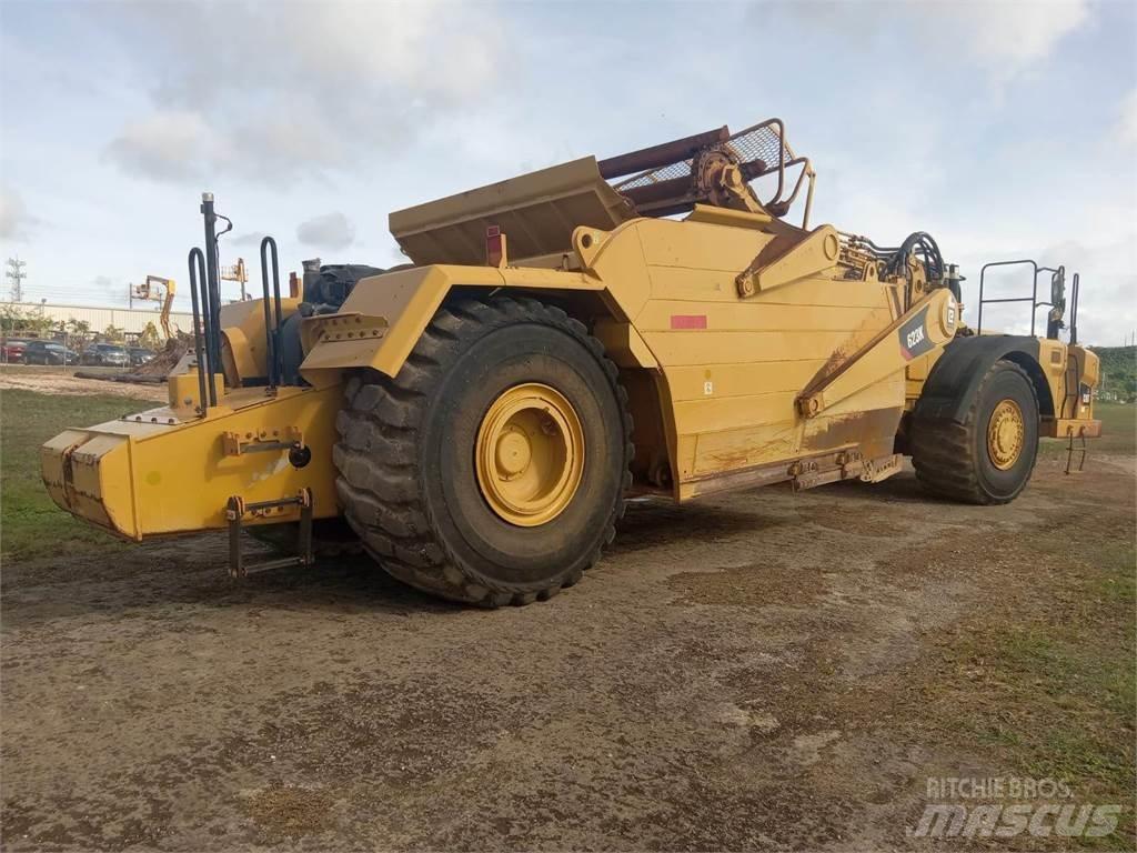 CAT 623K Skrejpre