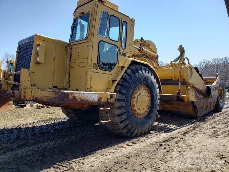 CAT 631D Skrejpre