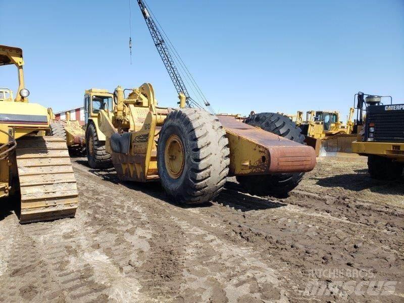 CAT 631D Skrejpre