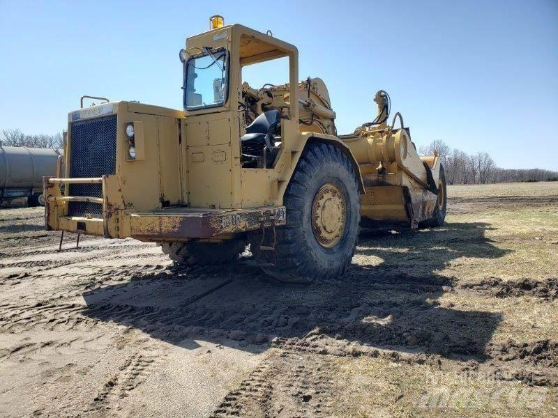 CAT 631D Skrejpre