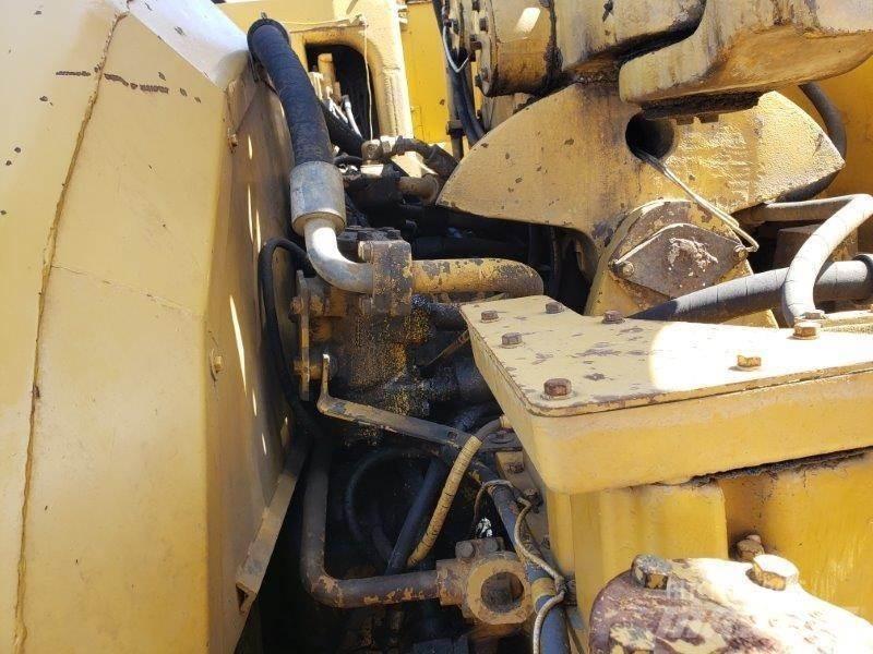 CAT 631D Skrejpre