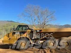 CAT 735 Dodávky