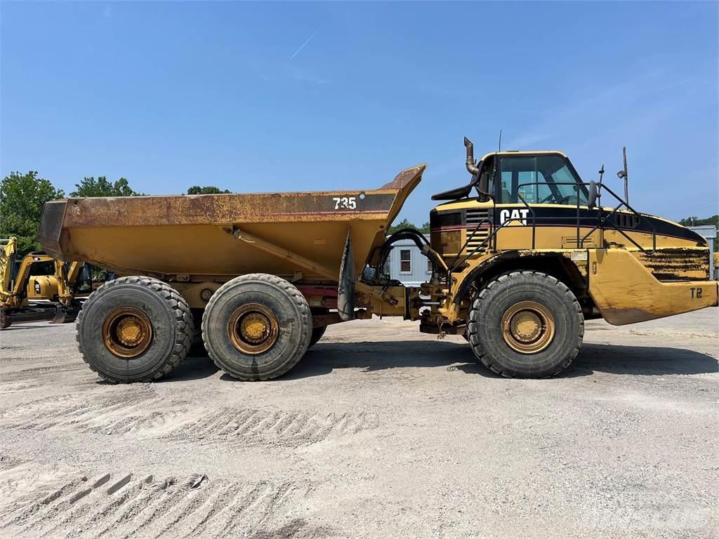 CAT 735 Kĺbové nákladné autá
