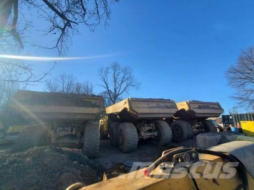 CAT 740GC Kĺbové nákladné autá