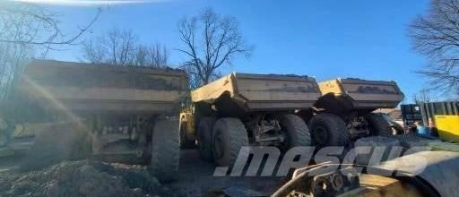 CAT 740GC Kĺbové nákladné autá