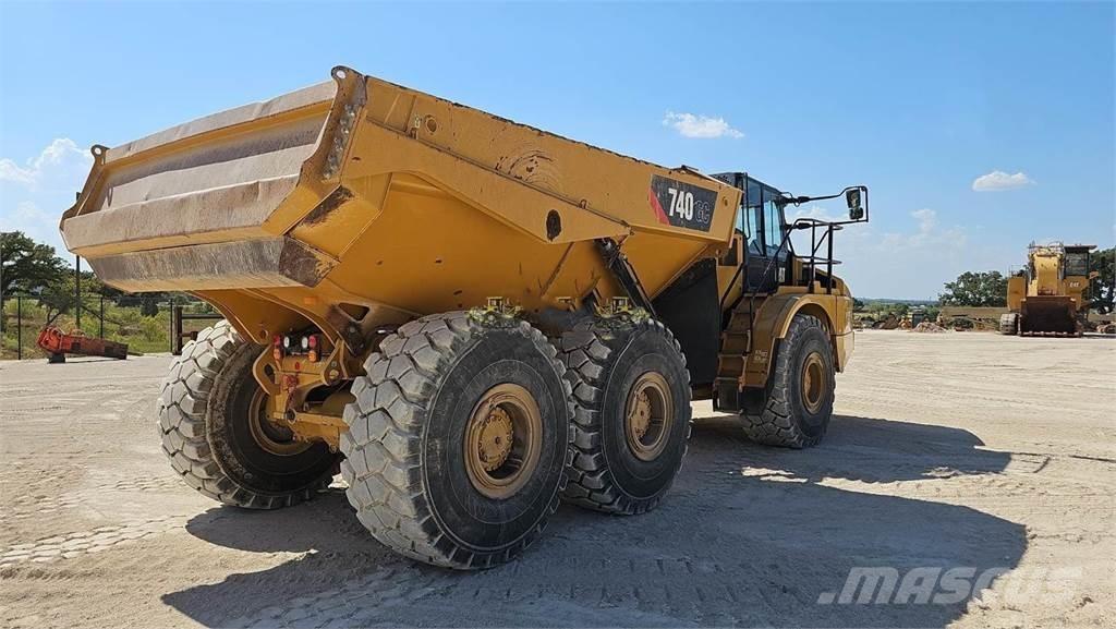 CAT 740GC Kĺbové nákladné autá