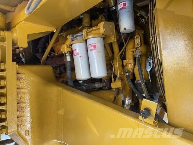 CAT 769C Cisternové nákladné vozidlá