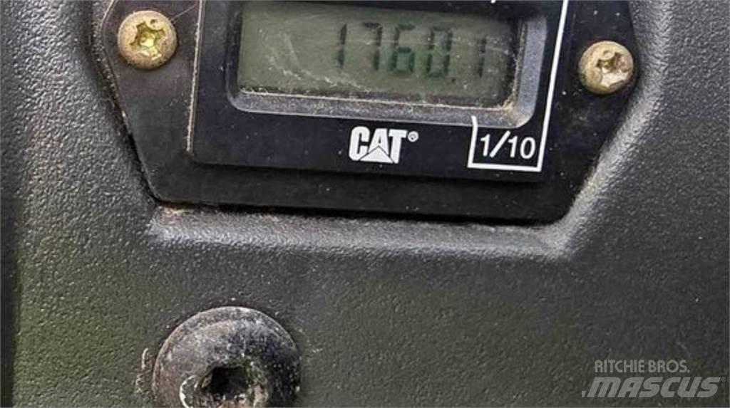 CAT 904H Kolesové nakladače