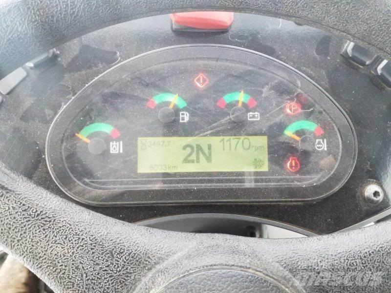 CAT 906M Kolesové nakladače