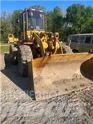 CAT 916 Kolesové nakladače