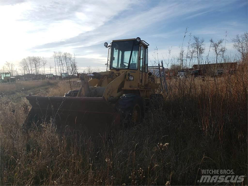 CAT 916 Kolesové nakladače