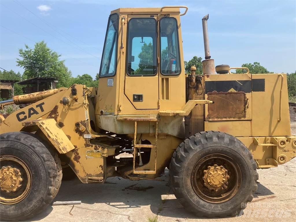 CAT 926E Kolesové nakladače