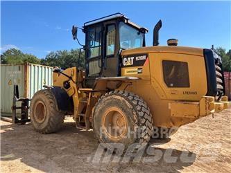 CAT 926M Kolesové nakladače
