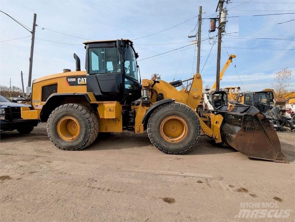 CAT 926M Kolesové nakladače