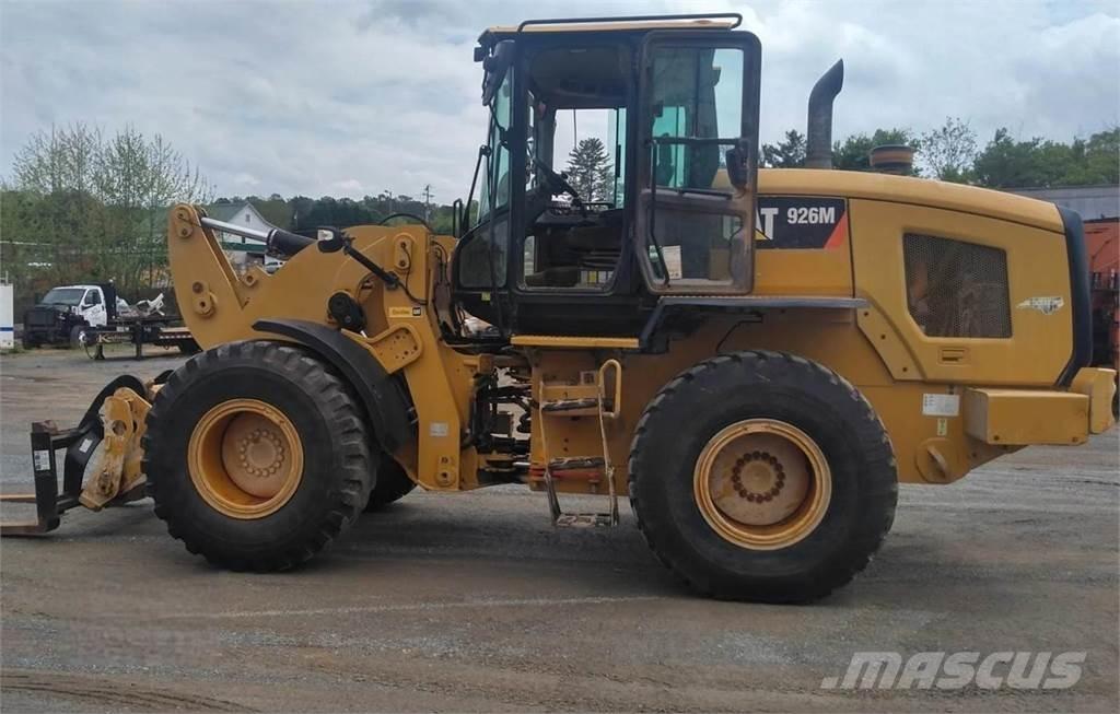 CAT 926M Kolesové nakladače