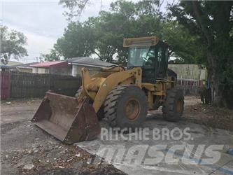 CAT 928G Kolesové nakladače