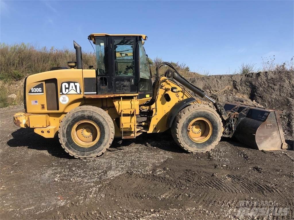 CAT 930G Kolesové nakladače