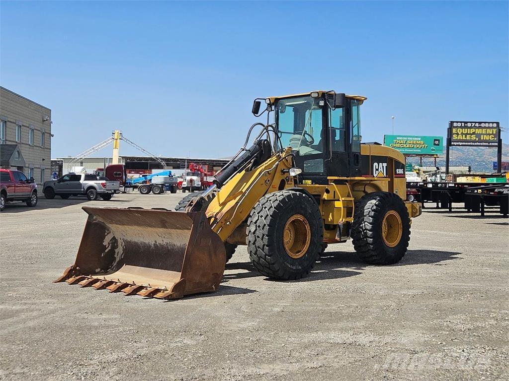 CAT 930G Kolesové nakladače