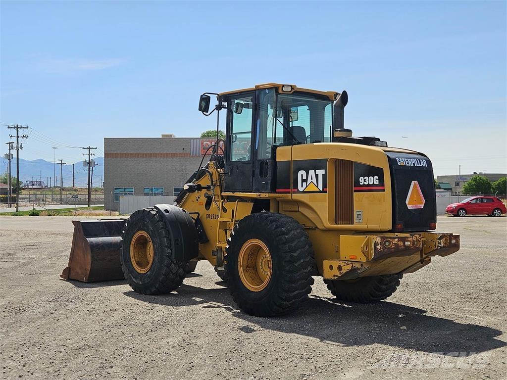 CAT 930G Kolesové nakladače