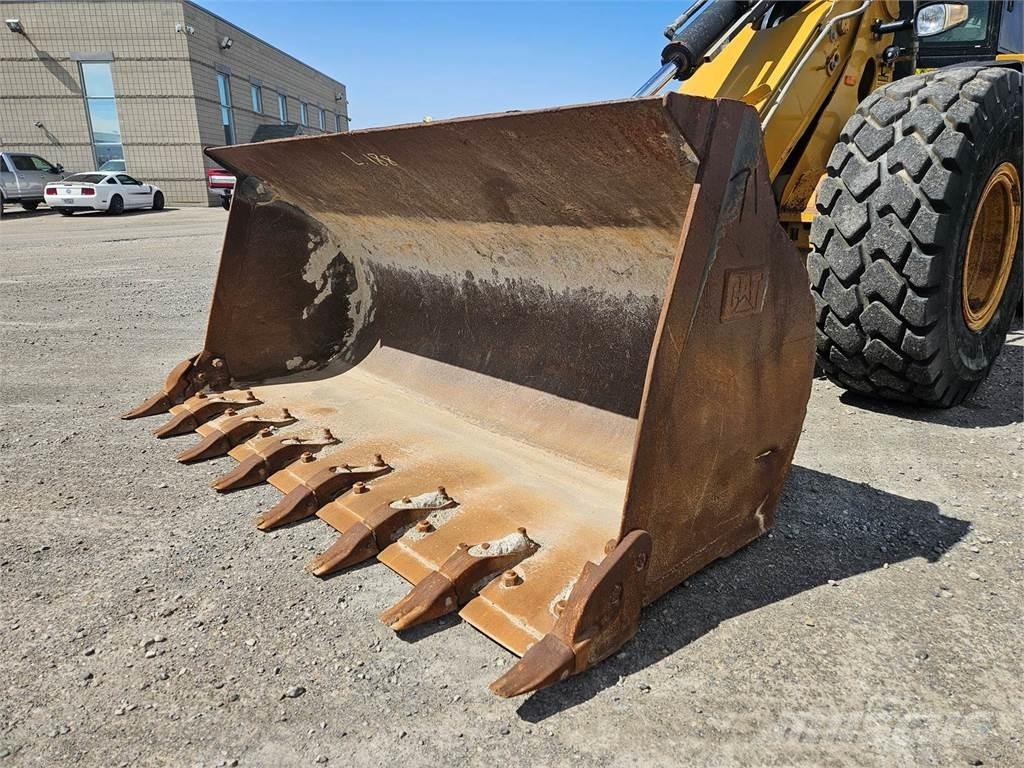 CAT 930G Kolesové nakladače