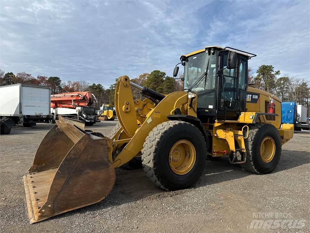 CAT 930K Kolesové nakladače