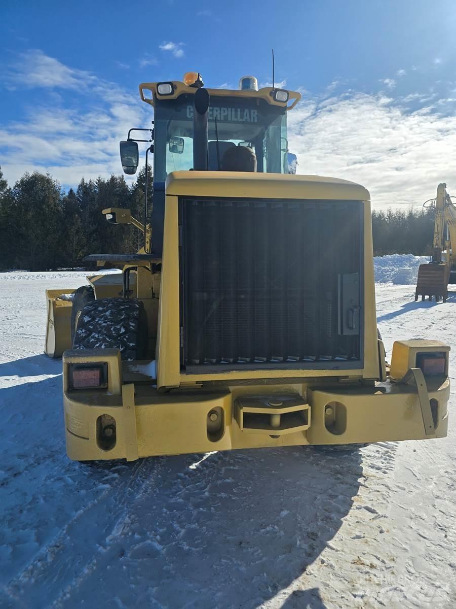 CAT 938H Kolesové nakladače