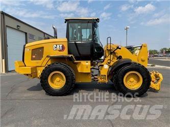 CAT 938M Kolesové nakladače