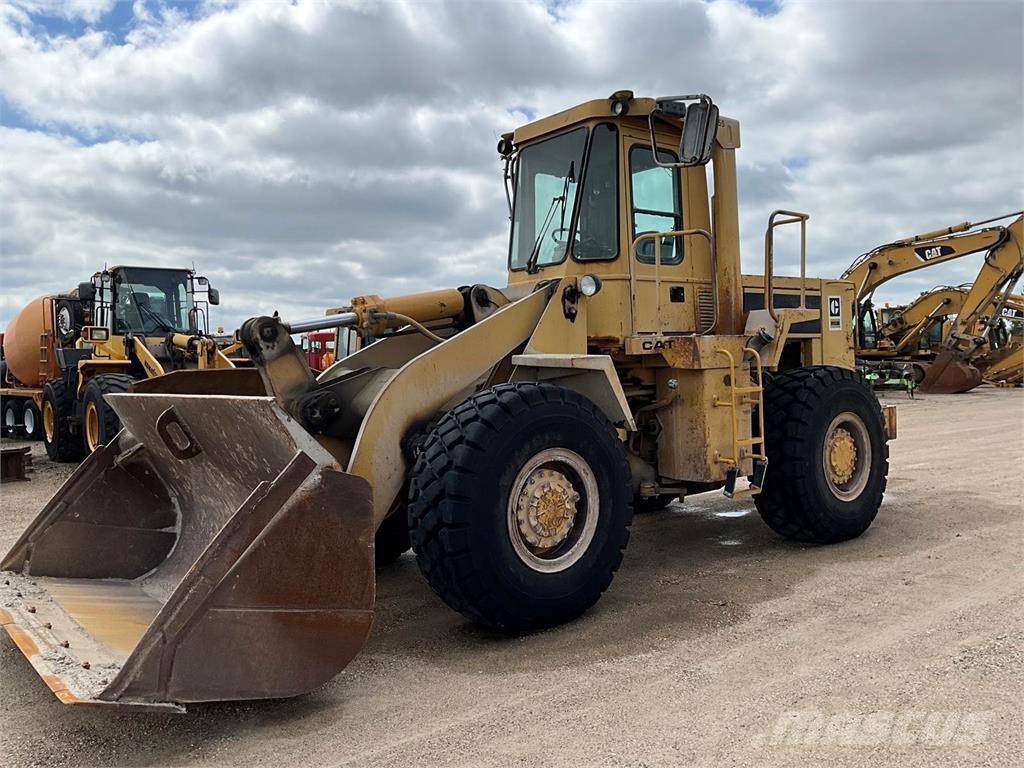 CAT 950B Kolesové nakladače
