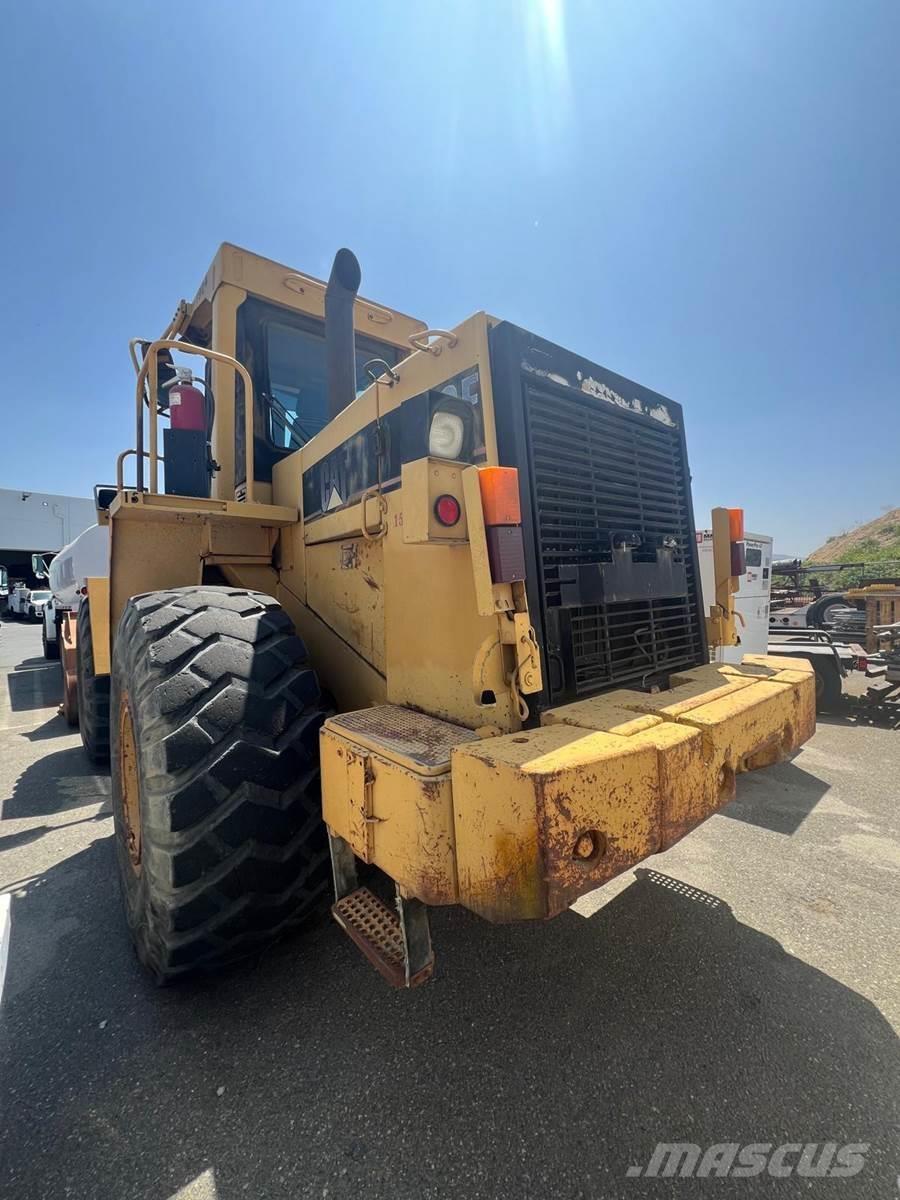 CAT 950F Kolesové nakladače