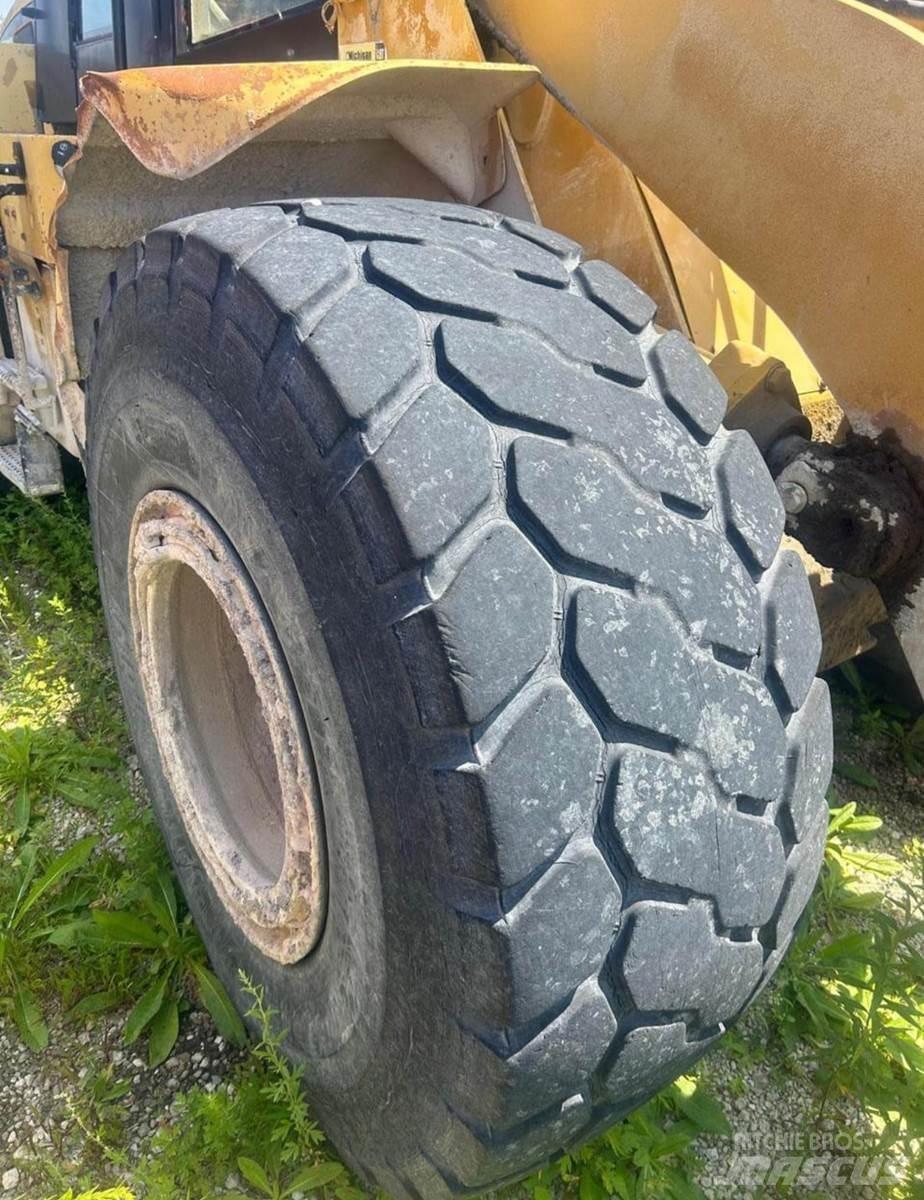 CAT 950G Kolesové nakladače