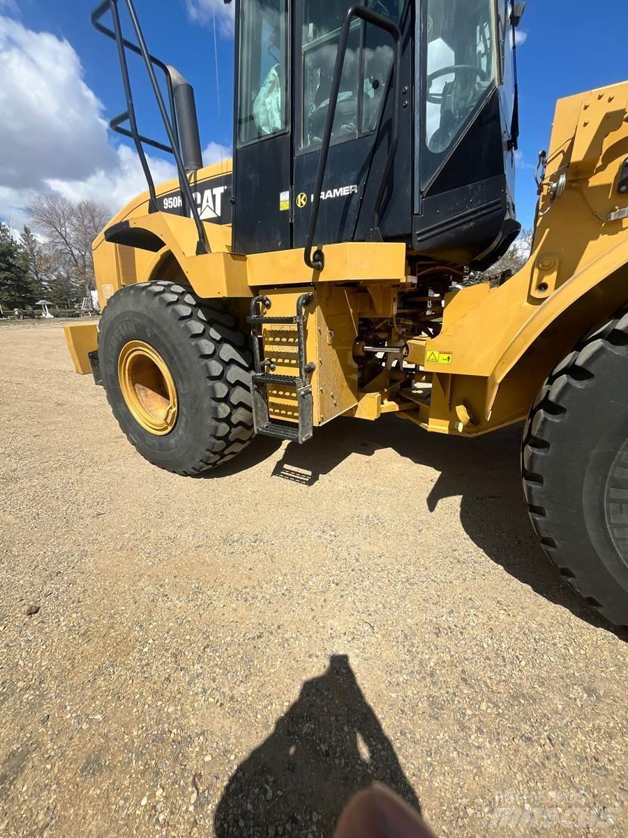 CAT 950H Kolesové nakladače