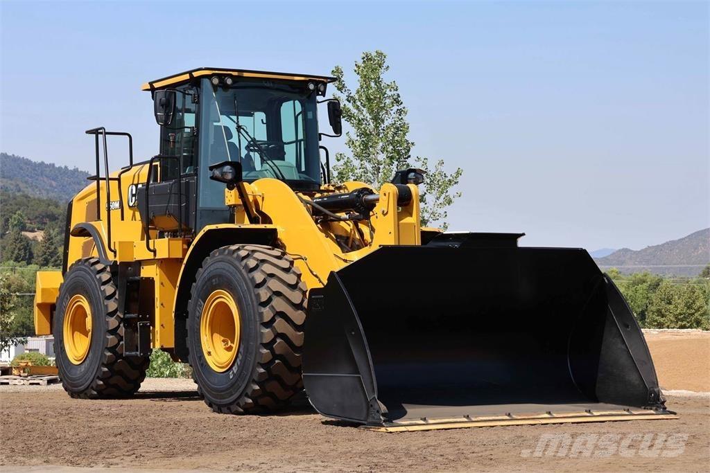 CAT 950M Kolesové nakladače