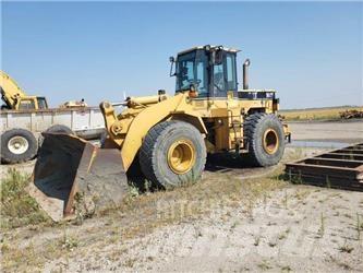 CAT 960F Kolesové nakladače
