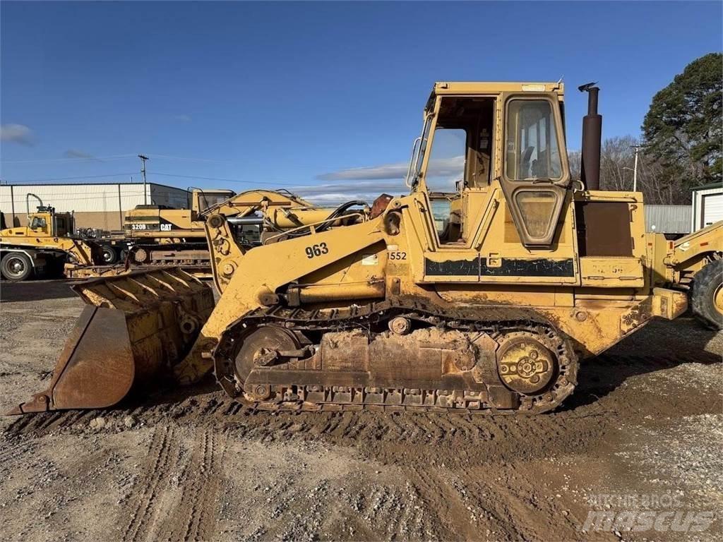 CAT 963 Pásové nakladače