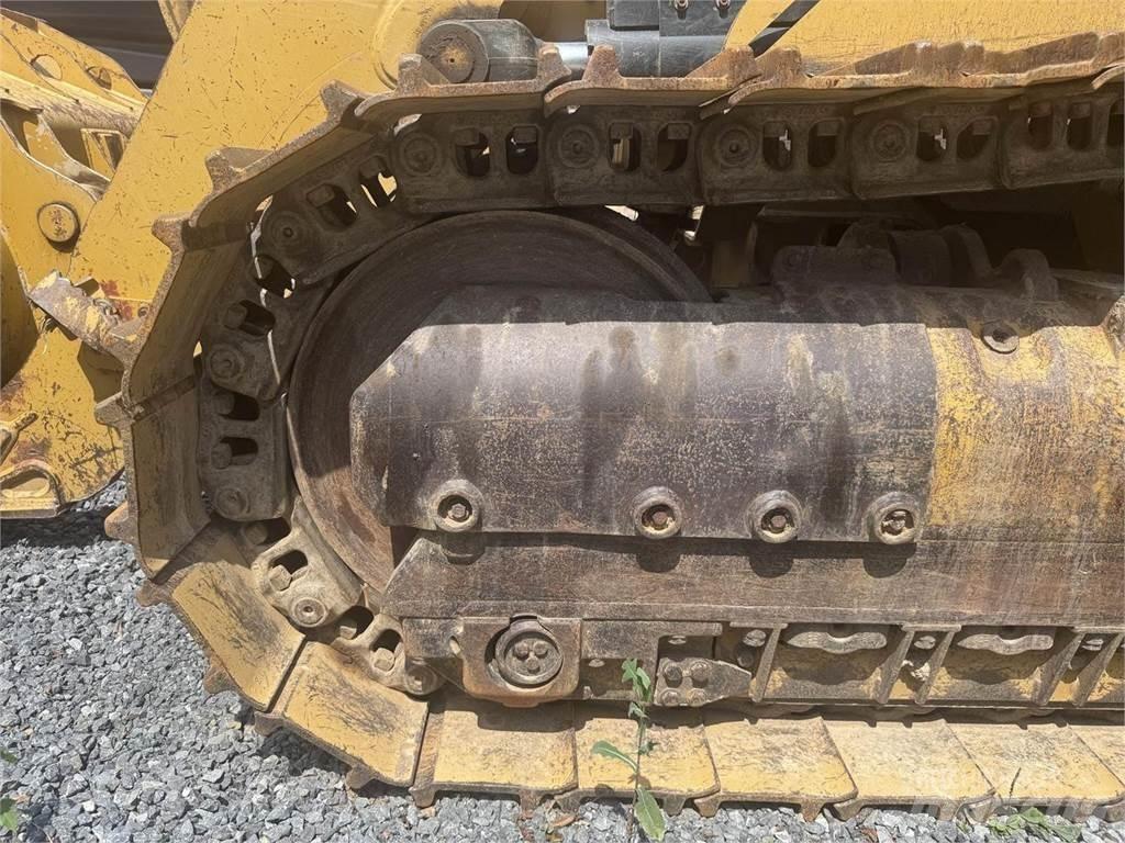 CAT 963D Pásové nakladače
