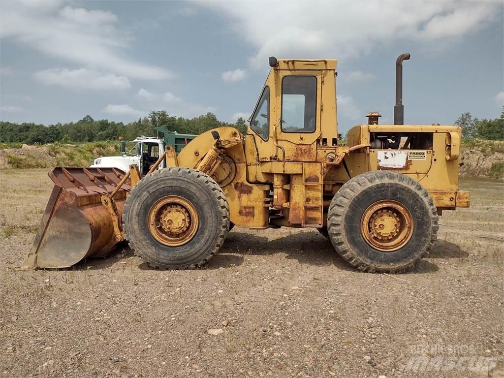 CAT 966C Kolesové nakladače