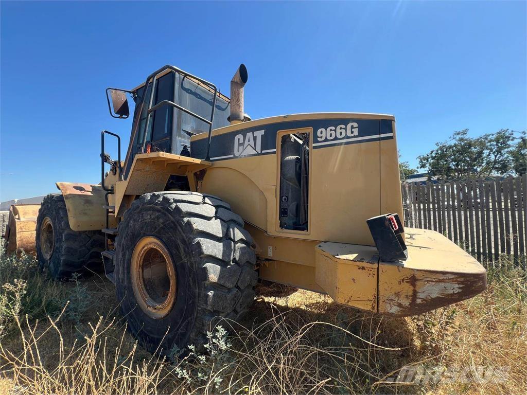 CAT 966G Kolesové nakladače