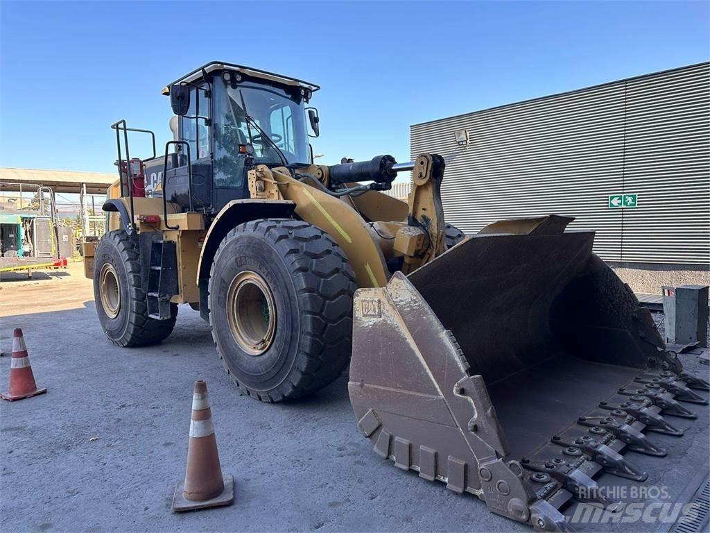CAT 966L Kolesové nakladače