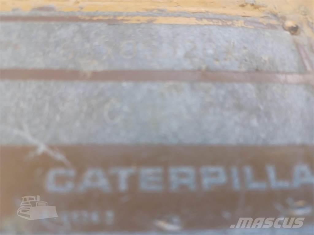 CAT 980C Kolesové nakladače