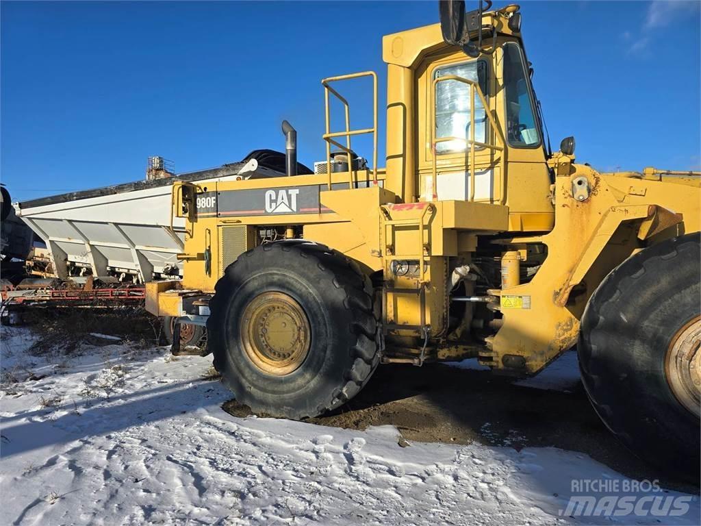 CAT 980F Kolesové nakladače