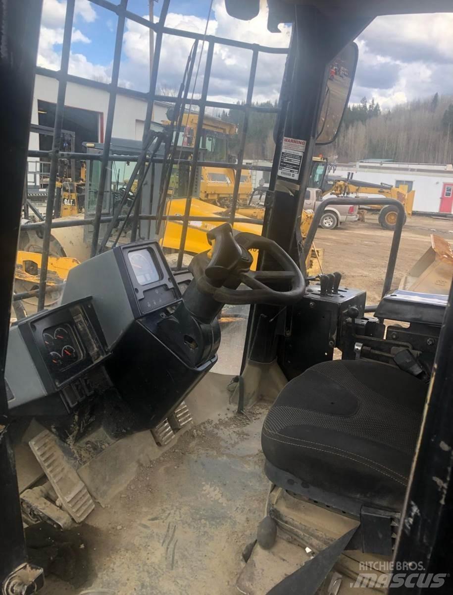 CAT 980G Pásové dozéry