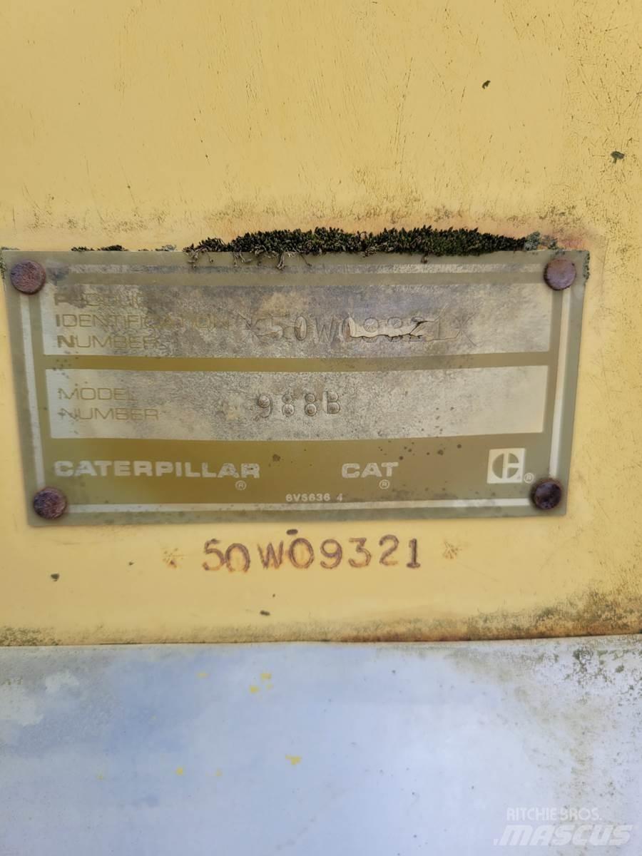CAT 988B Kolesové nakladače