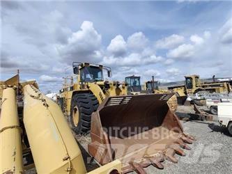 CAT 988F Kolesové nakladače