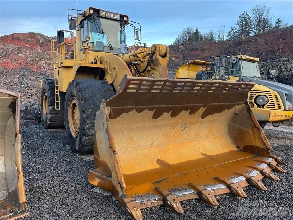 CAT 990 Kolesové nakladače