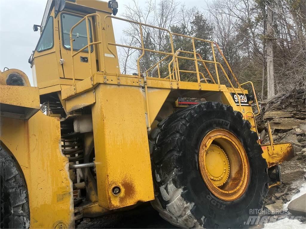 CAT 992D Kolesové nakladače