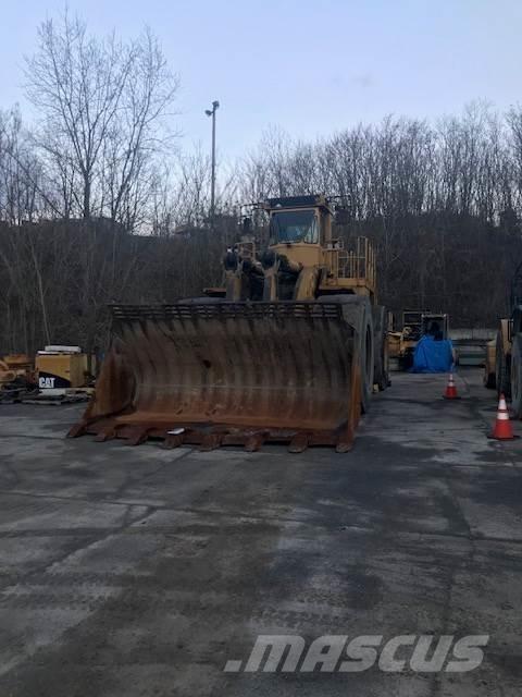 CAT 992D Kolesové nakladače